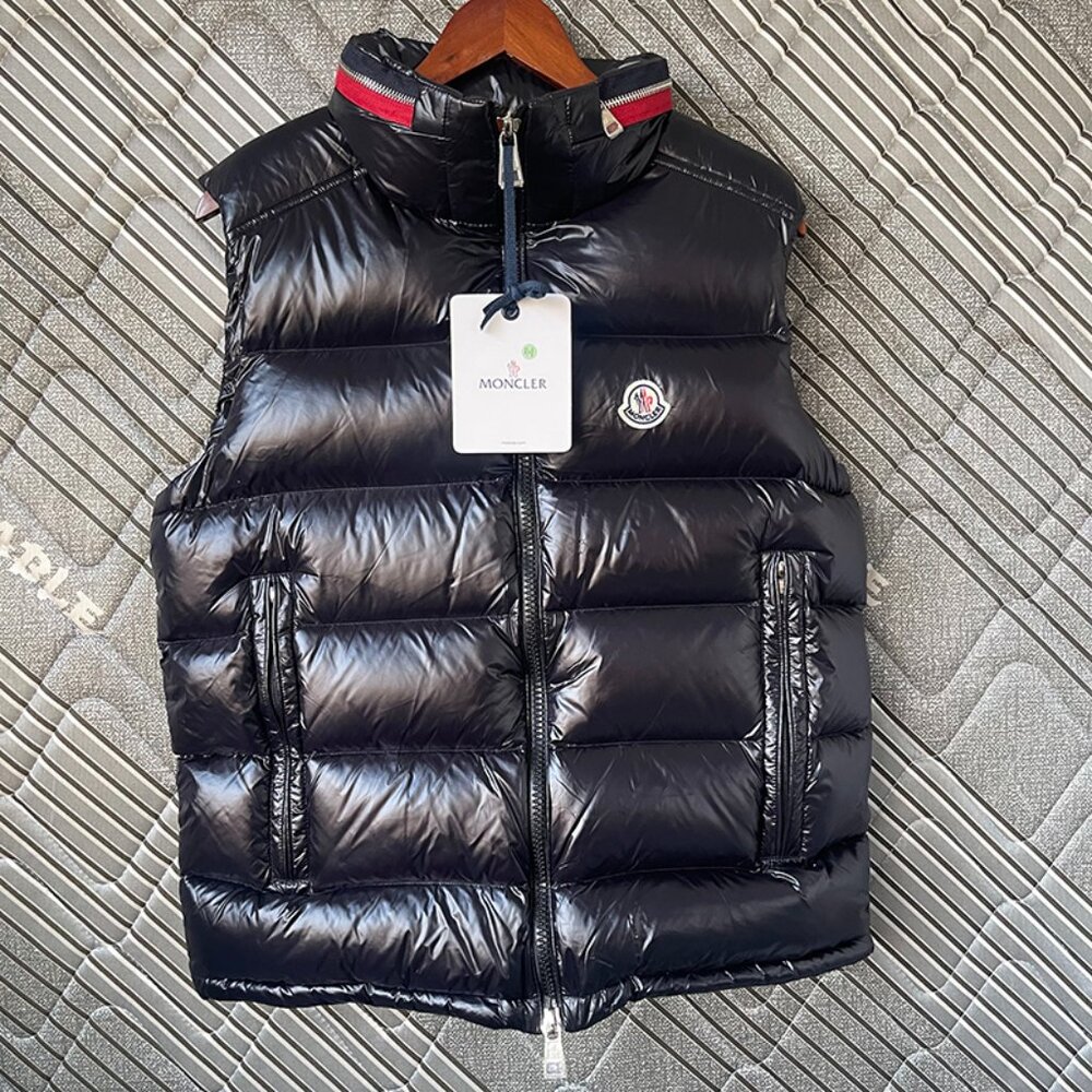 Moncler Ouse Down Vest - Black